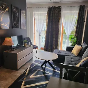  Apartment Moon