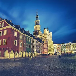 Sleep In & Stary Rynek Hostel