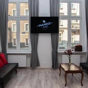  Hostel Mango